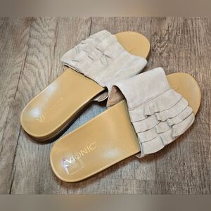 VIONIC Light Pink suede ruffled‎ Sandals slides 9